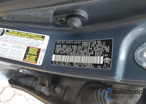 2017 Toyota Corolla Le from USA, damaged, VIN 2T1BURHE5HC885556